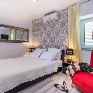 Marina Apartment